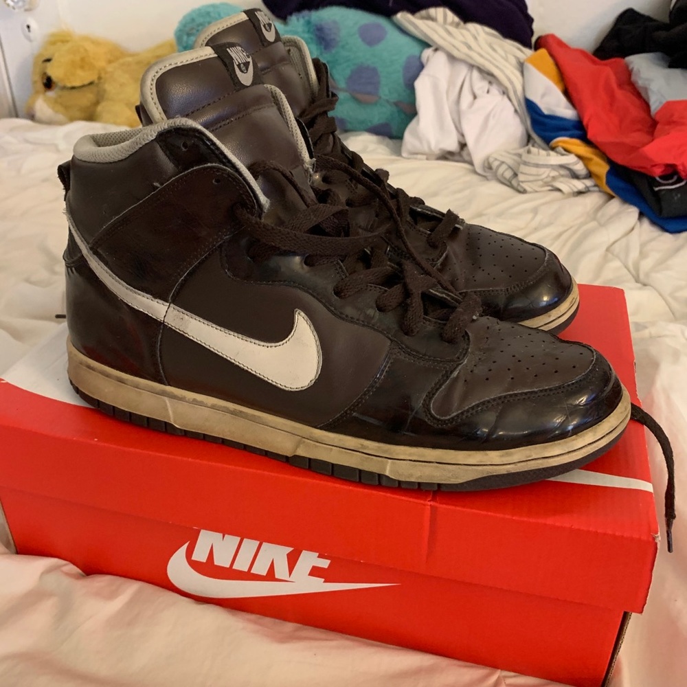 Nike Dunk High “Woodgrain” Size 11